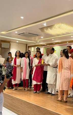 On 26-July-2023, The award was distributed in the proud presence of bollywood actress <a href='https://www.facebook.com/mugdhaveiragodse/' target='_blank'>Mughda Veira Godse</a>
